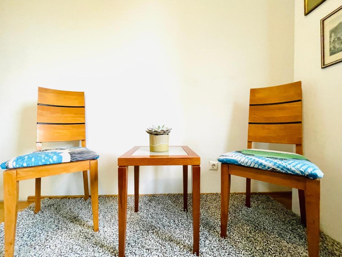 Das Zimmer Im Wiener Haus Bagian luar foto